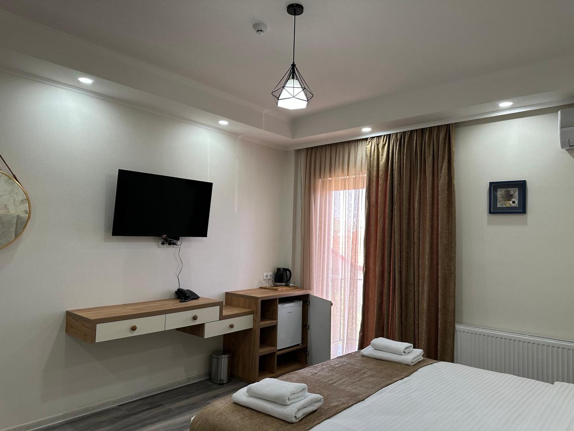 Luxmani Hotel & Spa Tbilisi Exterior photo